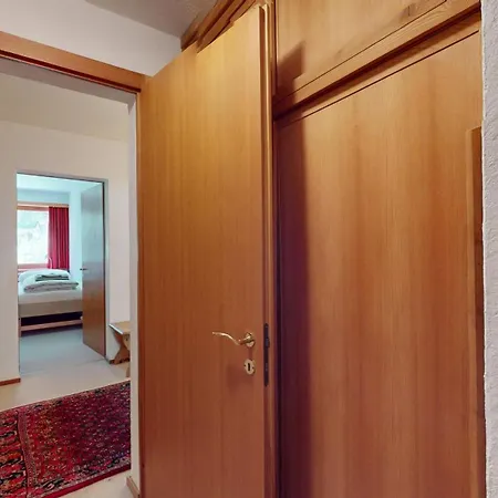 Abitaziun Funtauna 15a - Apartmán Svatý Mořic